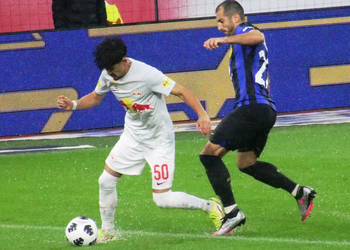    «Он может выигрывать матчи в одиночку. Он захватывает контроль в решающий момент и забивает для удовольствия». Фото: spyurk.cyou