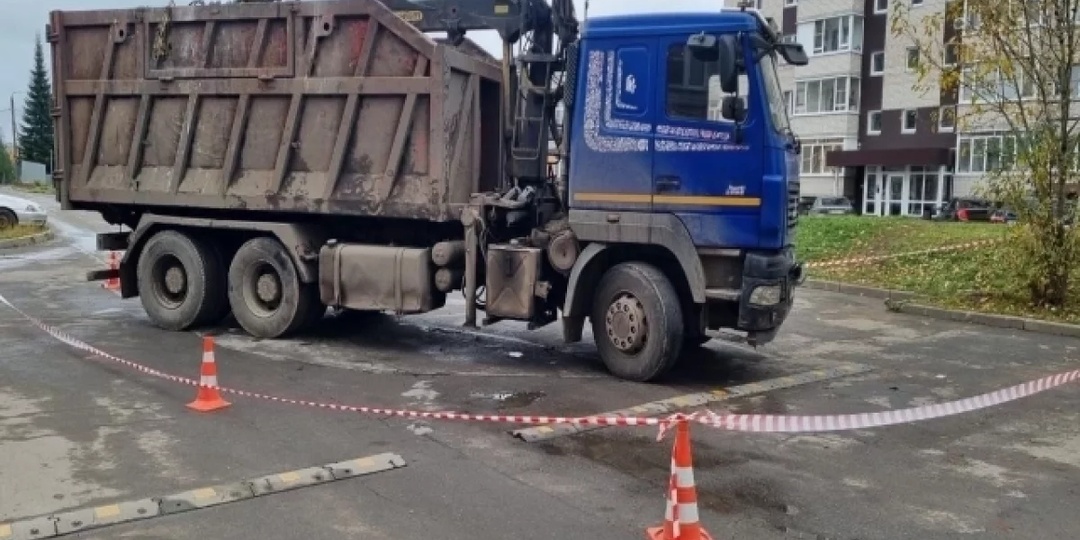 Врачи спасли юного вологжанина, попавшего под мусоровоз