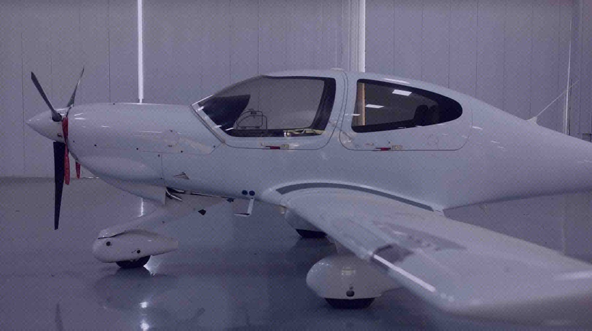    Diamond DA40