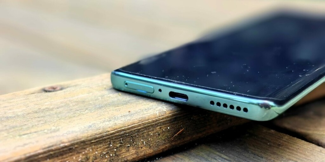 Дёшево - не значит плохо: 5 Лучших бюджетных смартфонов в 2026 году