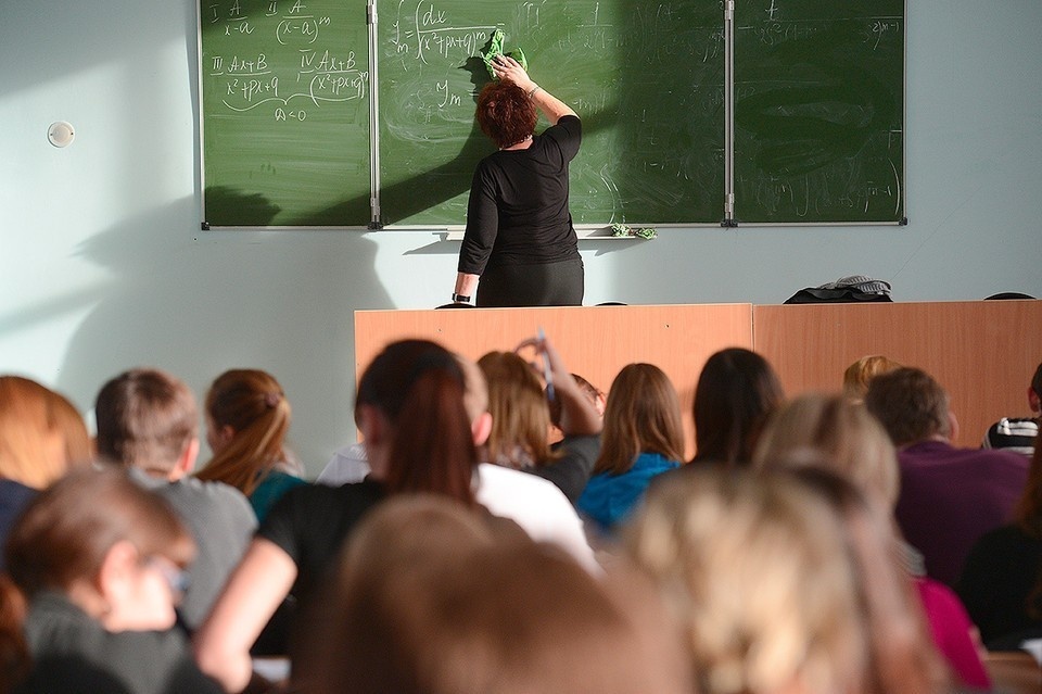    Рособрнадзор вынес предостережения 11 вузам, речь о множественных нарушениях Олег РУКАВИЦЫН