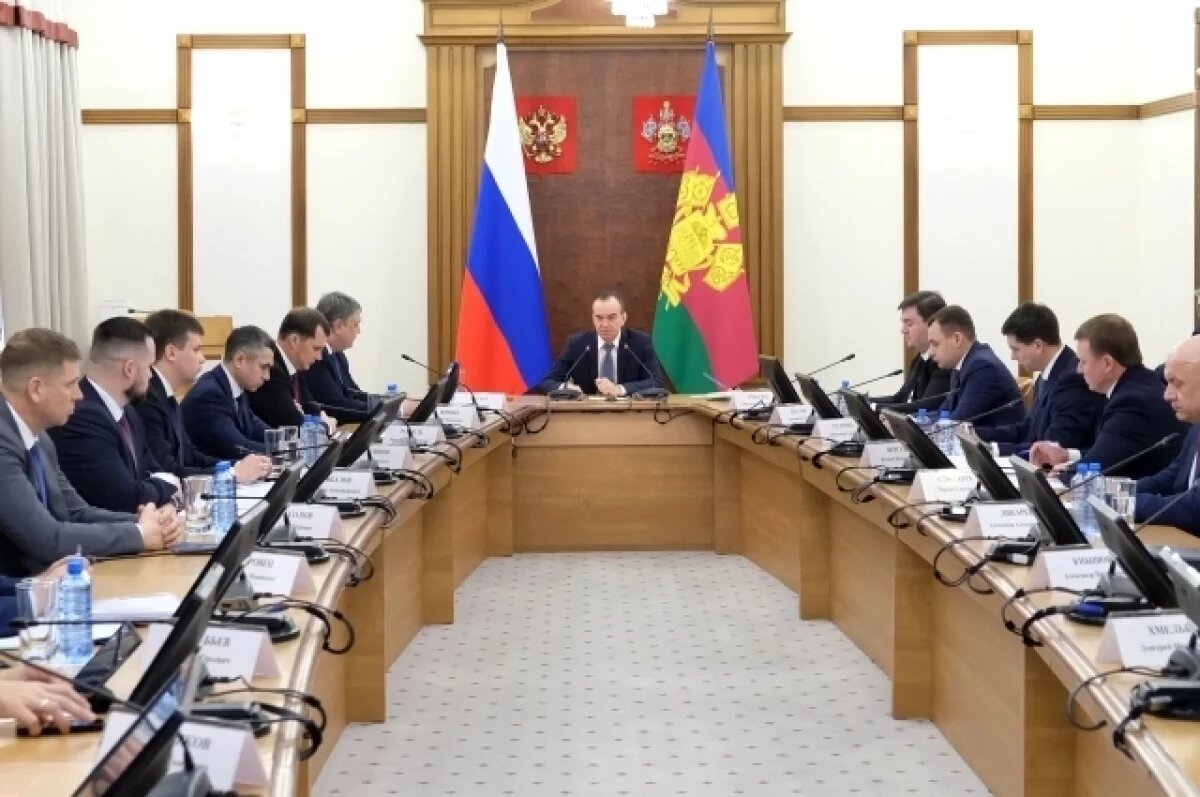    Губернатор Кубани провел совещание по итогам «Прямой линии»