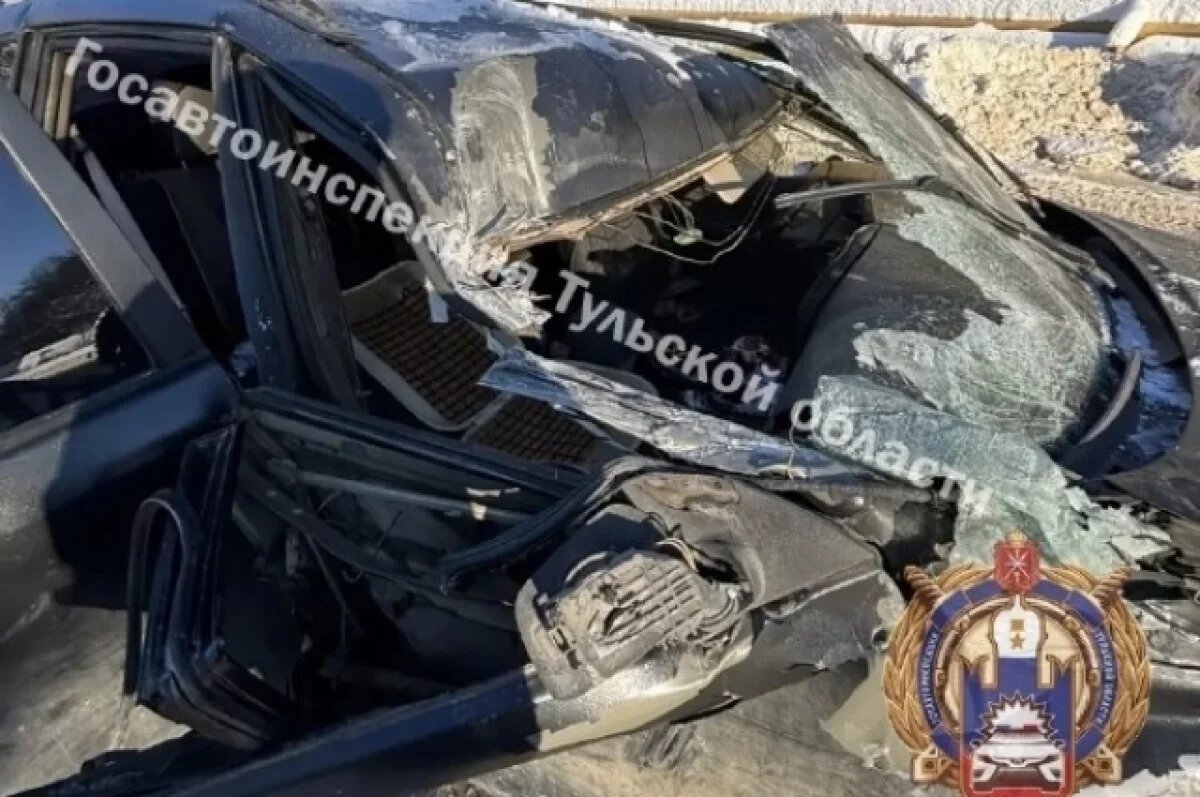    В Алексине легковой автомобиль столкнулся с грузовиком