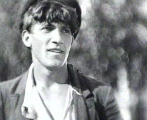 Николай Крючков в фильме "Окраина"