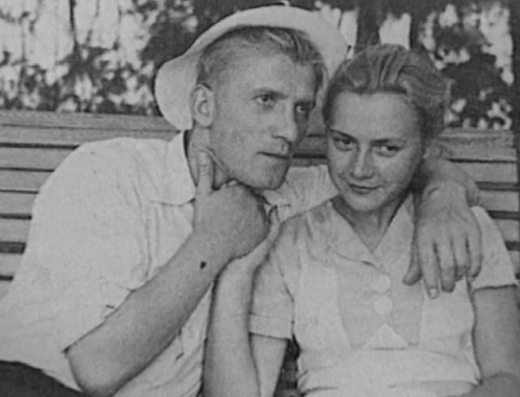 Николай Крючков и Мария Пастухова