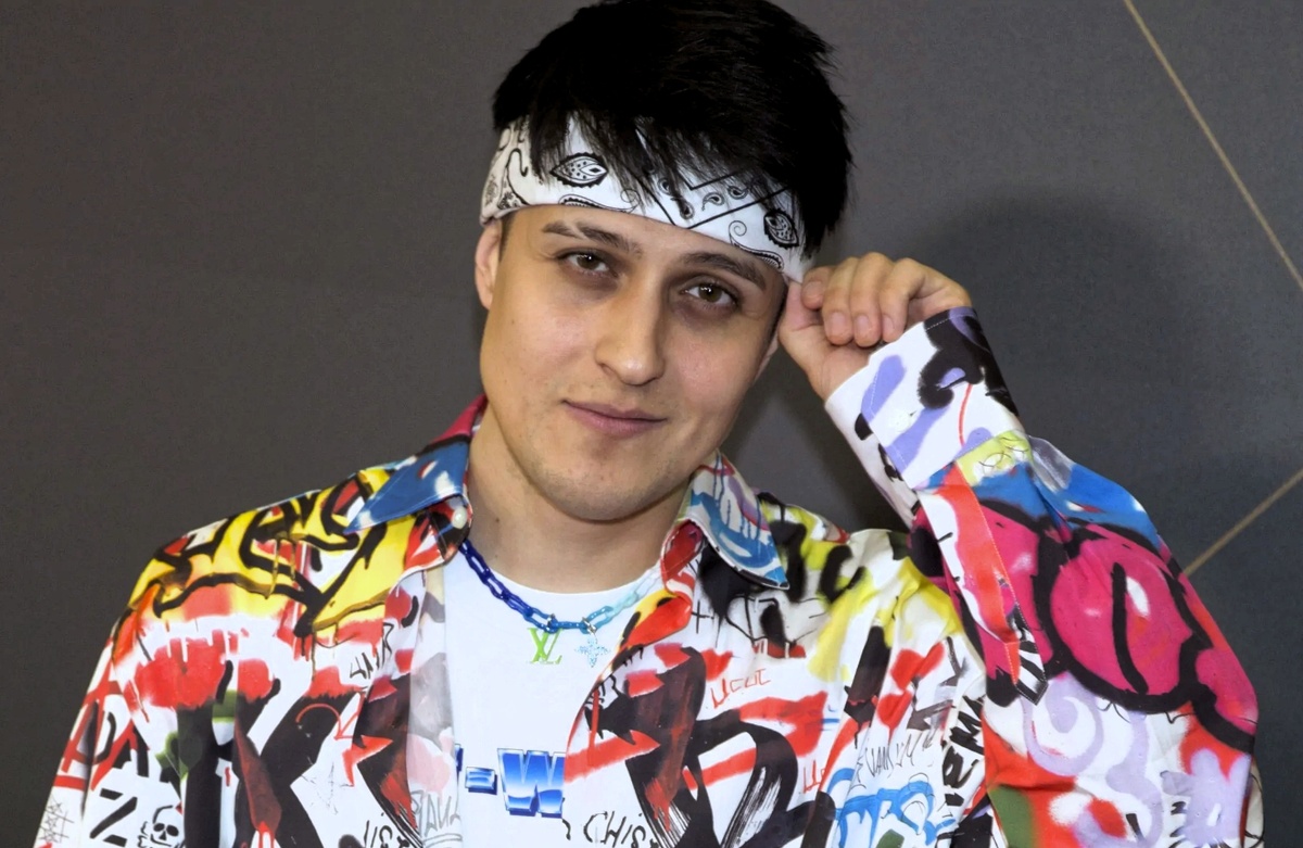 Кумир современной молодёжи. Фото из открытых источников.