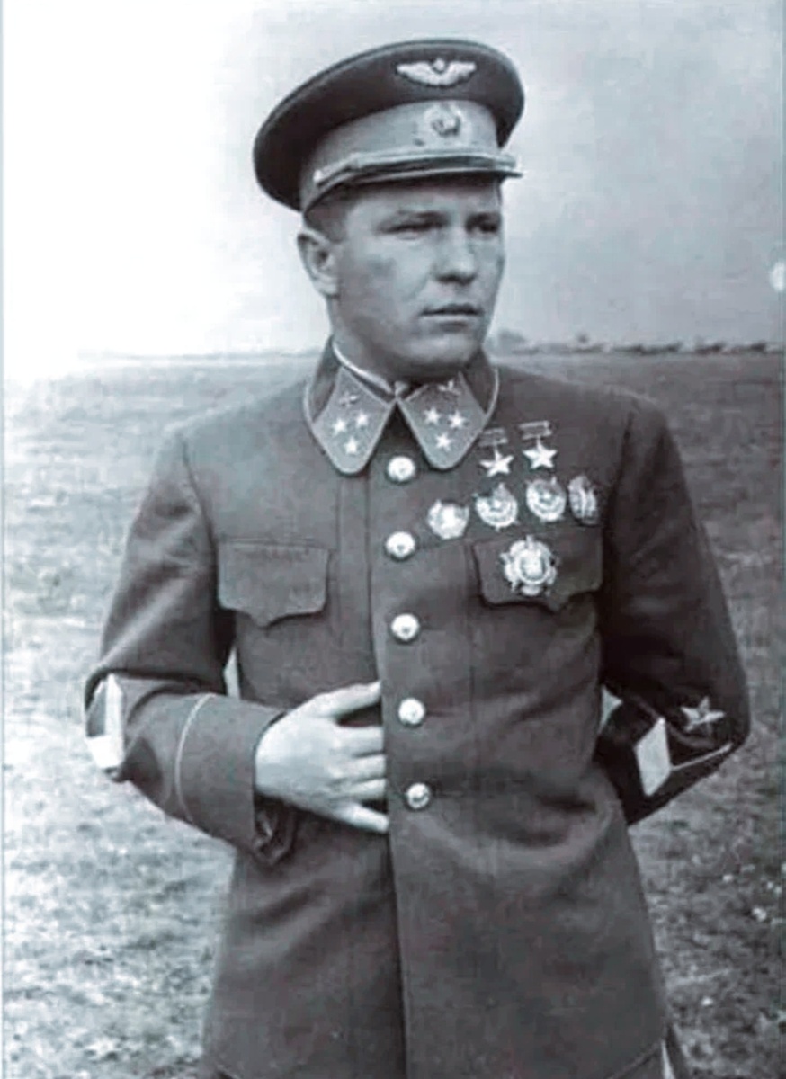 Павел Васильевич Рычагов, генерал-лейтенант авиации, Герой Советского Союза