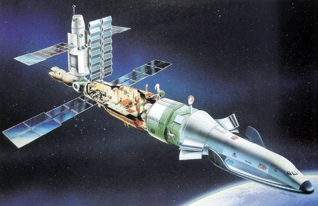 "Гермес" состыкованный со станцией "Мир" в конфигурации с центральным модулем "Квант" и модулем "Квант-2"