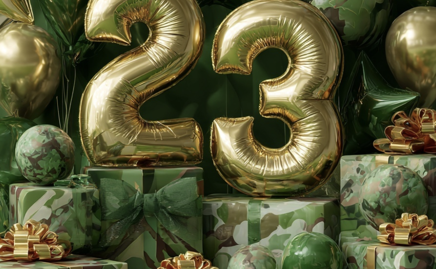 35 поздравлений мужчинам с 23 Февраля: готовые тексты с пожеланиями