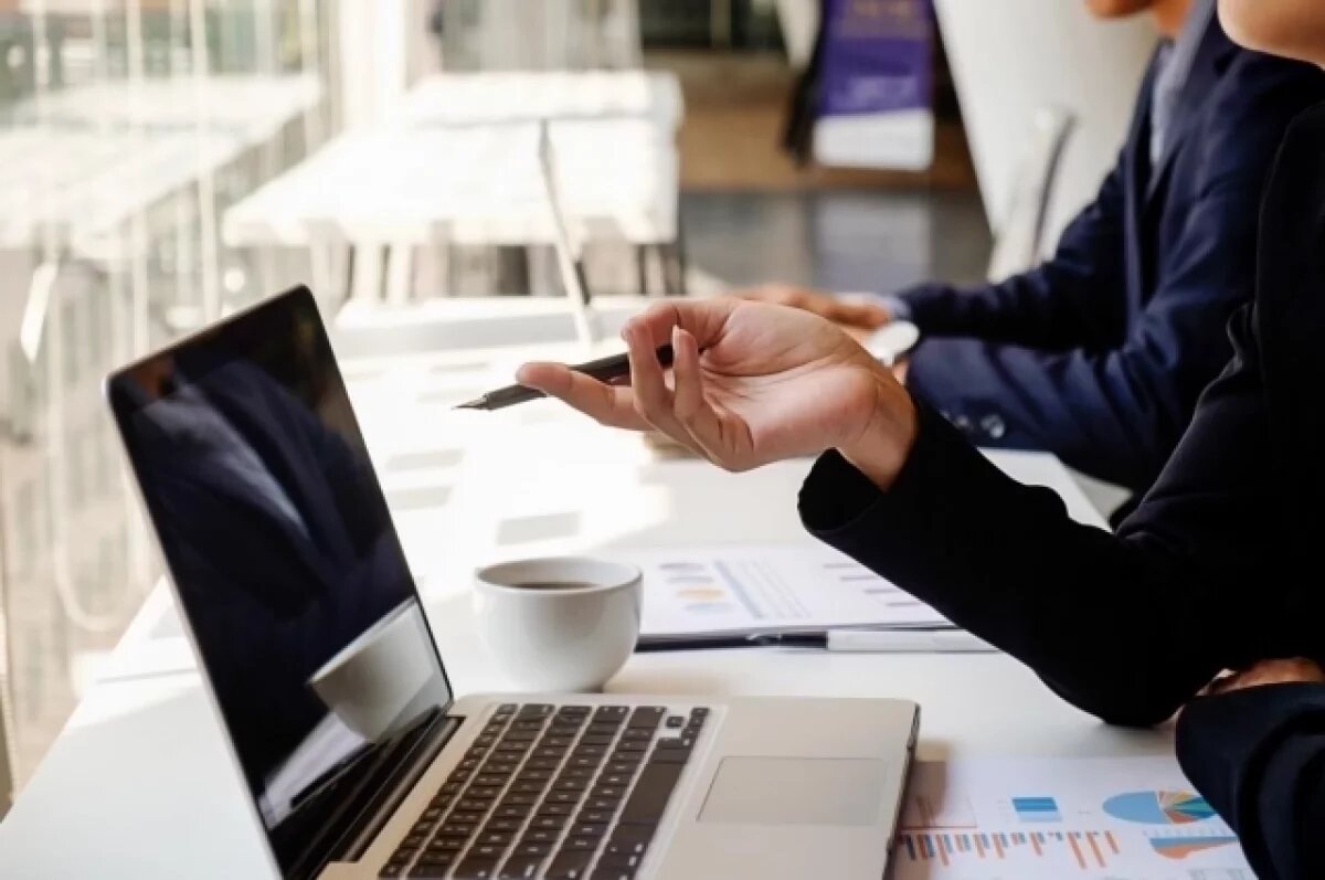    В обществе обозначена новая роль работодателей и профсоюзов