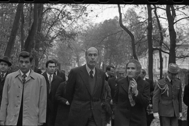    Зачем президент Франции приезжал в Ясную Поляну в 1975 году?