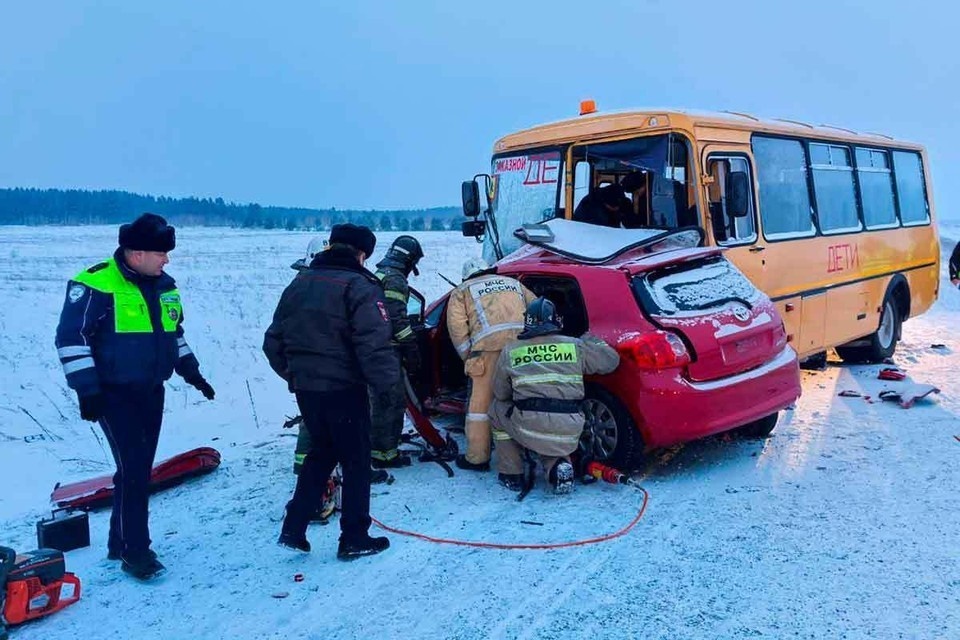    В ходе аварии под Красноярском также погиб один сотрудник регионального ФСИН. Фото: t.me/mvd_24