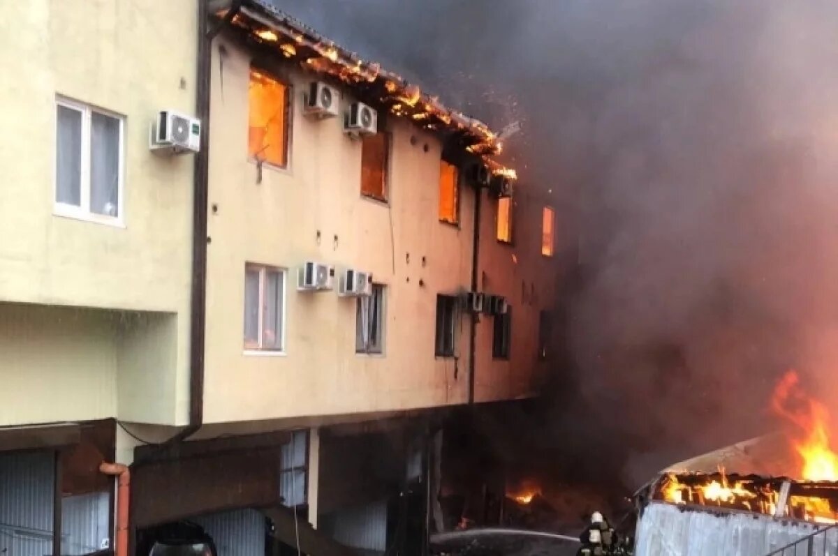    Глава СКР займется делом женщины, упавшей из окна при пожаре в Сочи