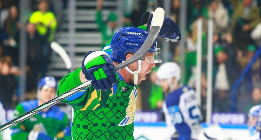    Нападающий уфимского "Салавата Юлаева" Евгений Кузнецов | © Фото : Соцсети "Салавата Юлаева"