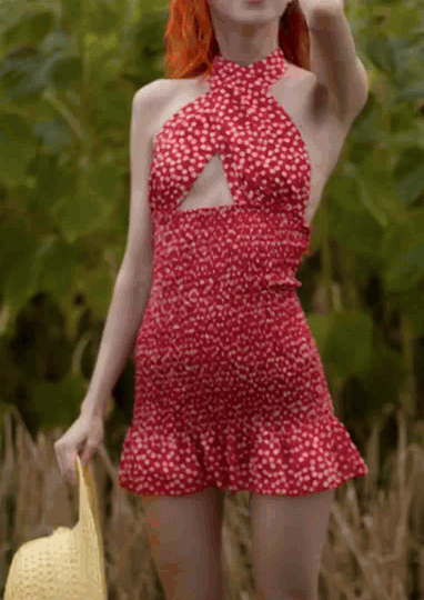 Короткие ролики с девушками, некоторые любят обниматься.