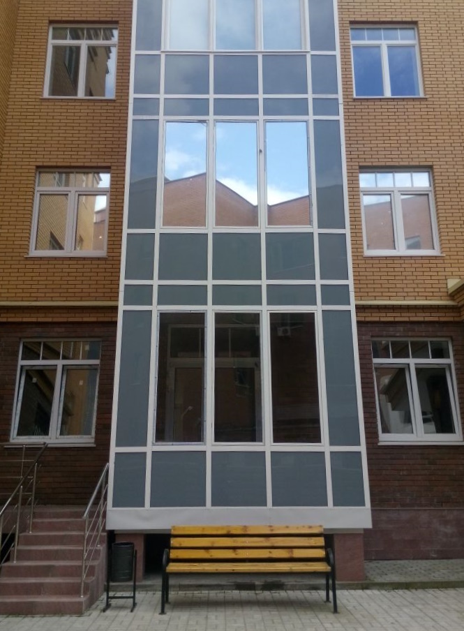 Тонировка балкона зеркальной пленкой артикул Silver 5