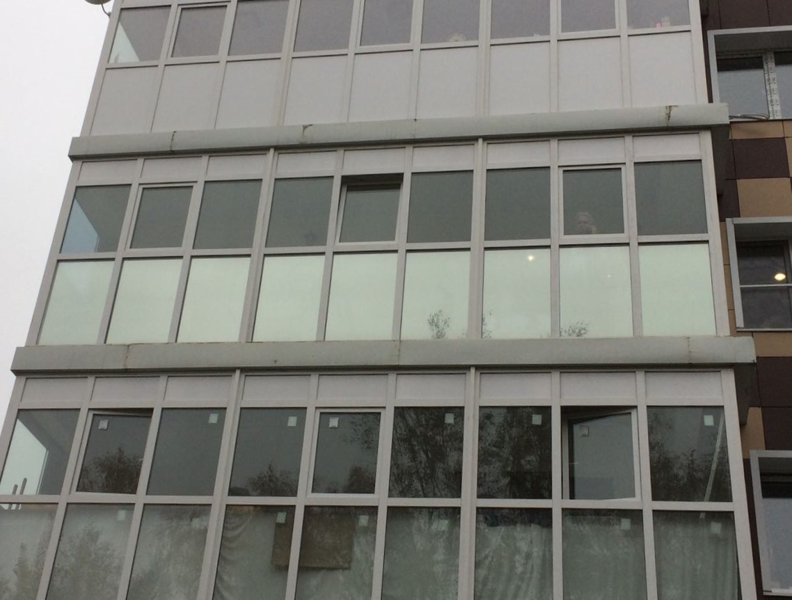 Тонировка лоджии зеркальной пленкой артикул Silver 15