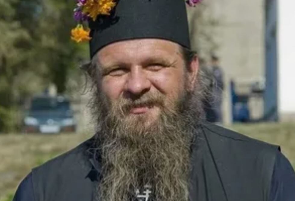 Протоиерей Сергий - духовник женского монастыря в Орске, автор нескольких книг