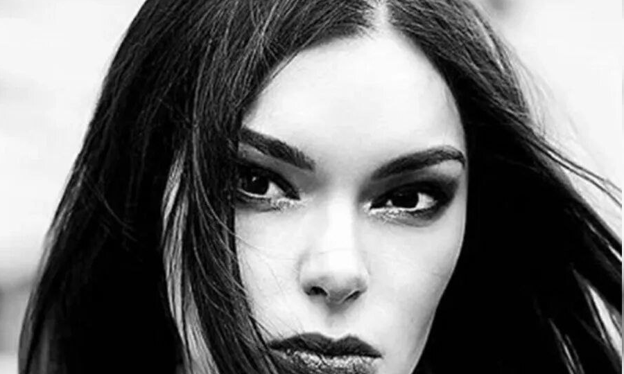 ПО РАЗНЫЕ СТОРОНЫ