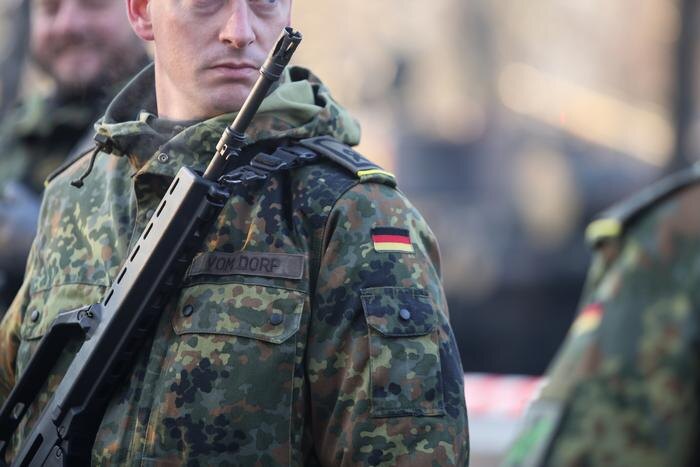 Обложка © Shutterstock / FOTODOM / Mircea Moira