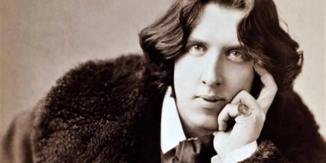 Станет скучно - читайте Уайльда. Он серость и скуку ненавидел