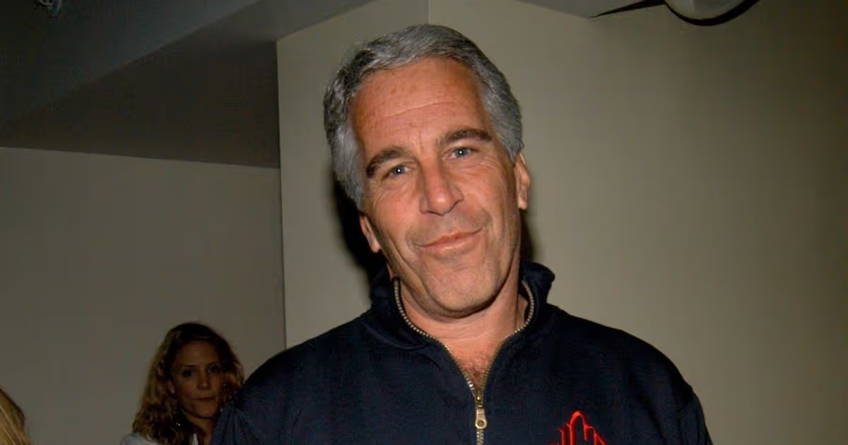 Воланд-де-Морт, живой и настоящий "волшебник": превращает простигосподи в принцесс.