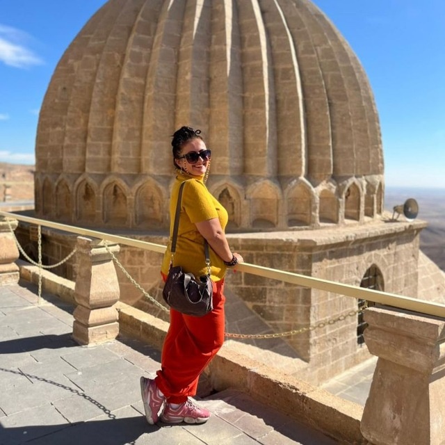 Эмма Рудынская  — руководитель туристического агентства «Одиссея-Тур Новороссийск» и специалист по международному туризму с опытом более 15 лет