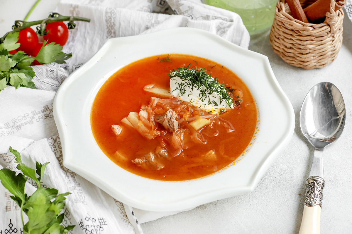 Капустняк - польский суп из квашеной капусты со свининой