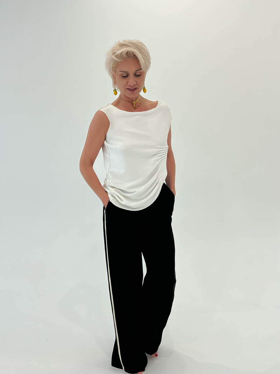 Вера Шаронова — преподаватель, магистр стратегического управления, дипломированный коуч ICI.