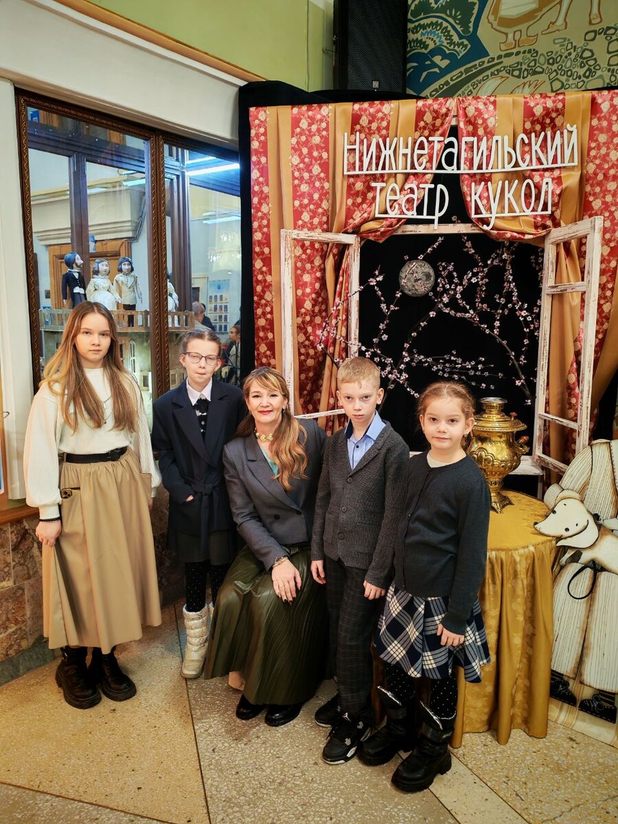 В кукольном театре