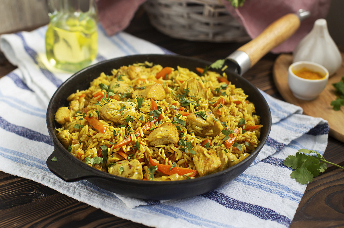 Плов «Джимми, ача-ача» с индейкой, морковью и пряными специями