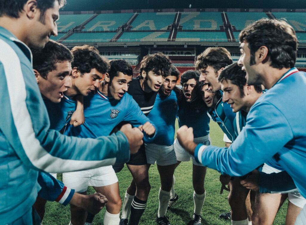      Кадр из фильма «Золотой дубль». Взято с сайта: kino-teatr.ru Александра Усова