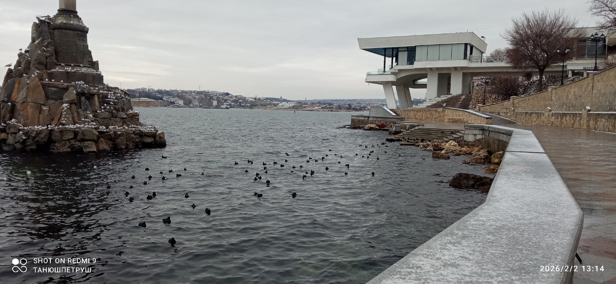 Памятник затопленным кораблям. Севастополь. Фото автора.