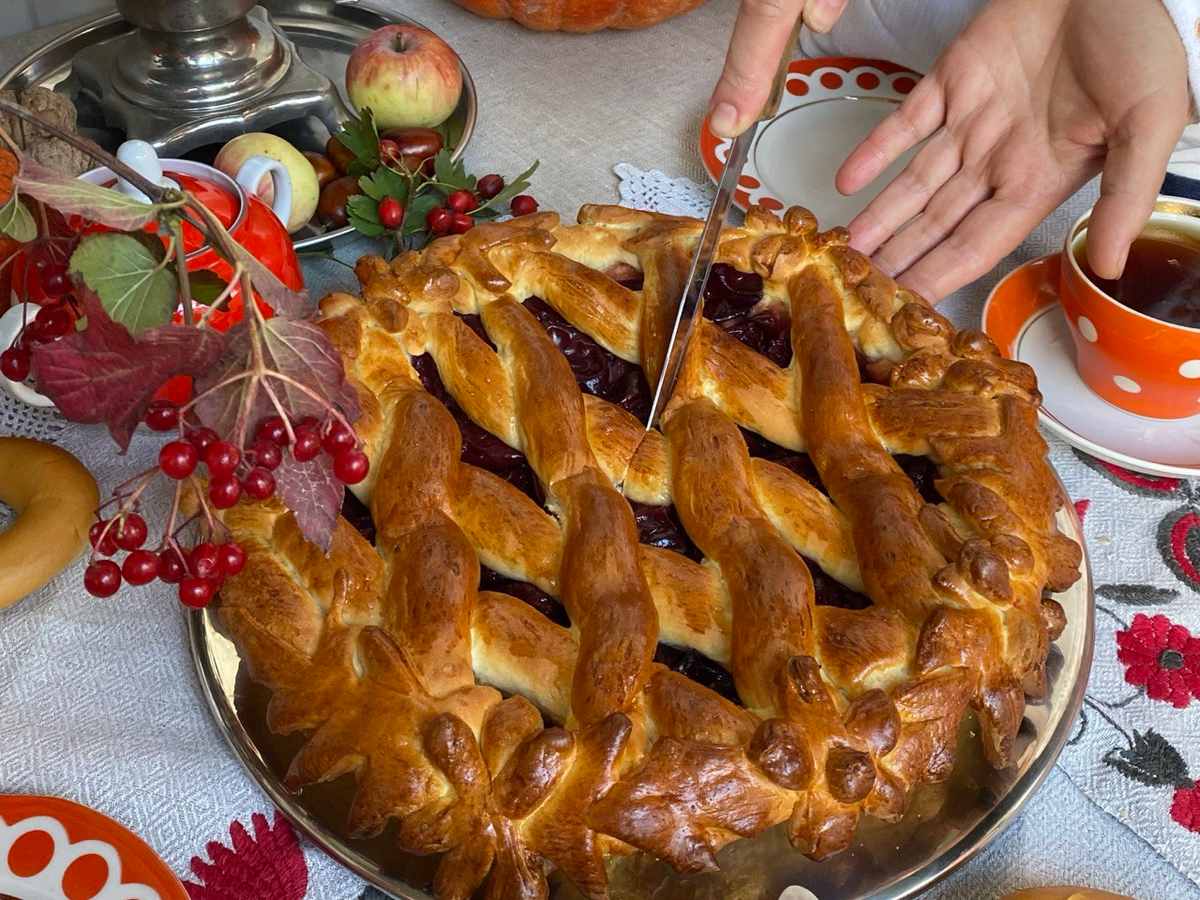 Пирог получился вкусный и ароматный