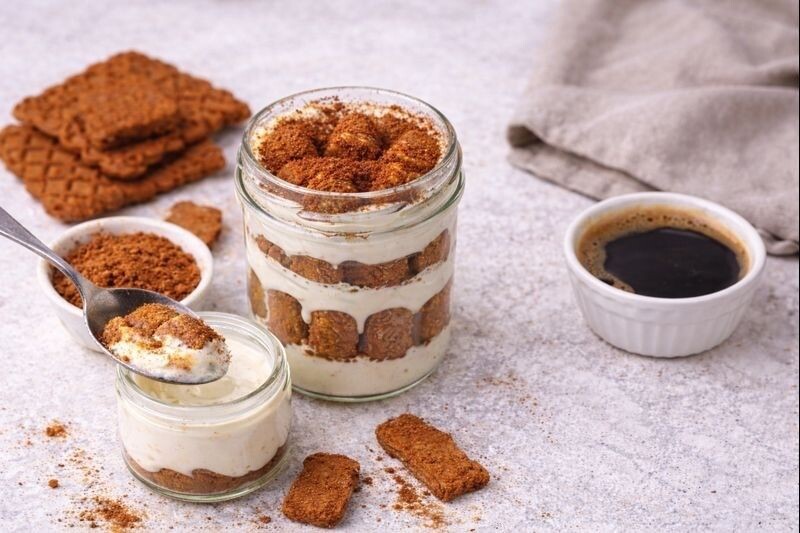 Идеальный рецепт десерта для тех, кто хочет вкусного без хлопот. Источник: нейросеть📷
