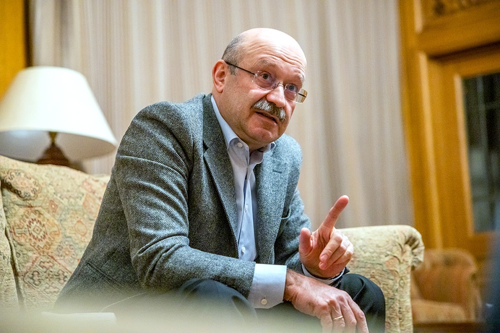    Михаил Задорнов: Для бизнеса важно не столько снятие санкций, сколько возможность планировать. / Александр Корольков/РГ