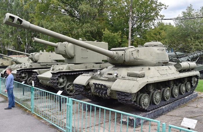 ИС-2 был призван проламывать оборону противника. Фото: ruwiki.ru