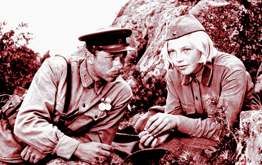 Кадр из картины "А зори здесь тихие" (1972 г.).