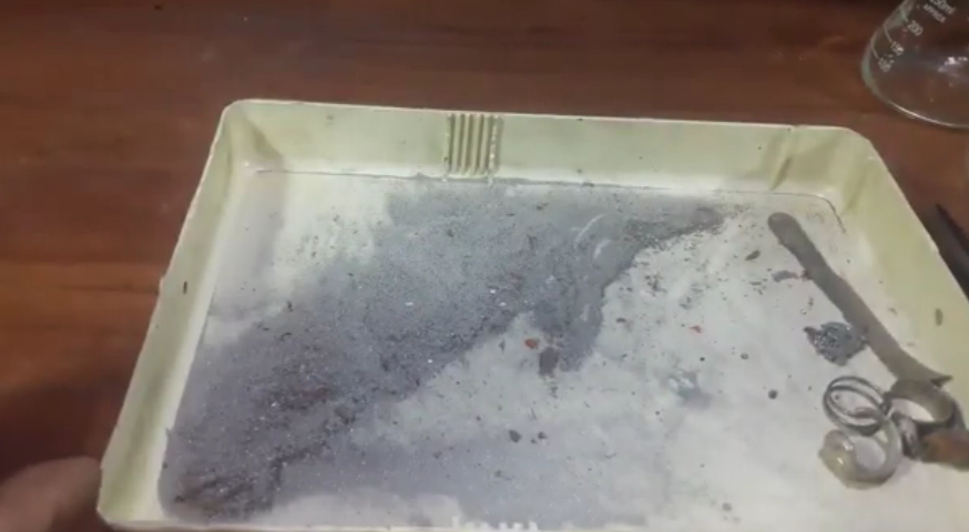 Из пыли в слитки: Как извлечь серебро из ювелирных отходов