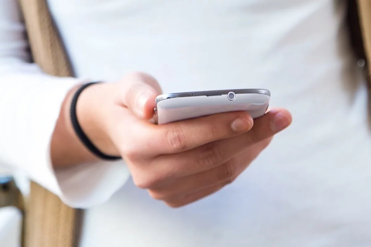    Хабаровчанка нажала на присланное видео и потеряла 92 тысячи рублей