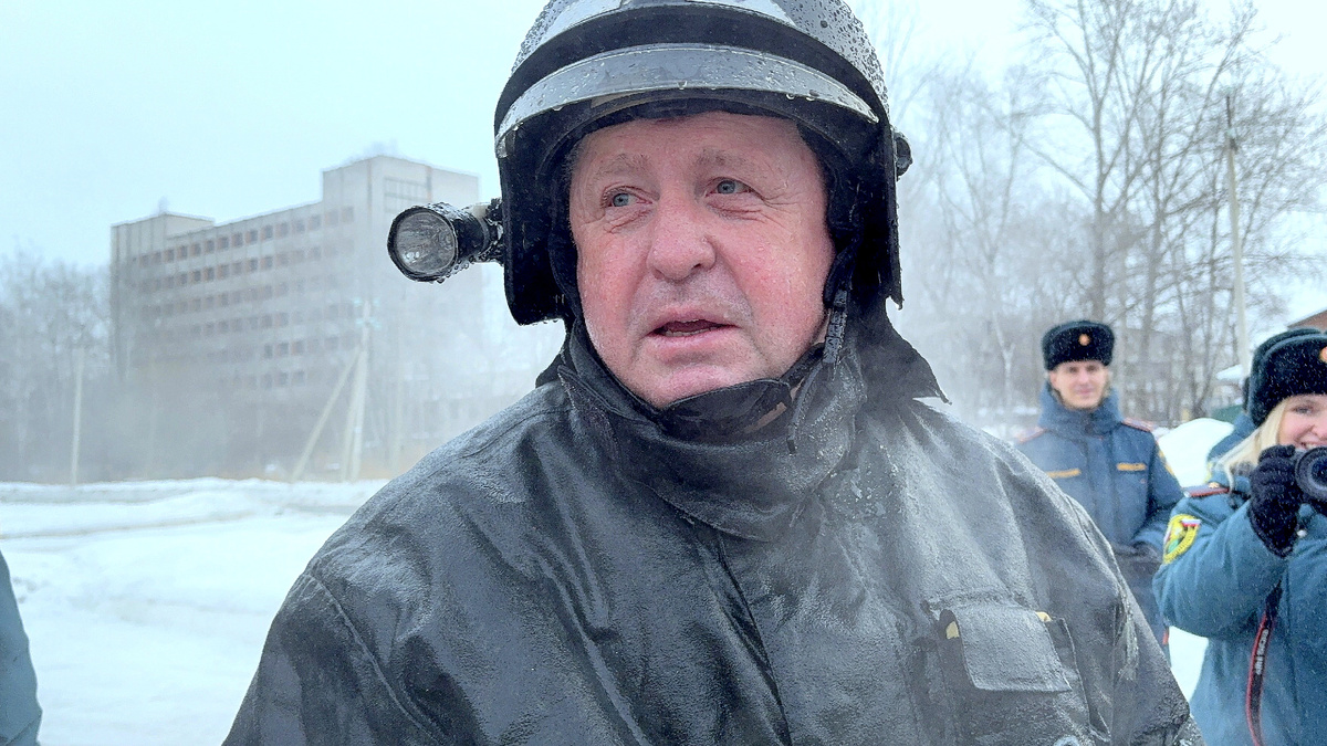 Юрий Дёмин прослужил 16 лет в пожарной охране МЧСЕАО