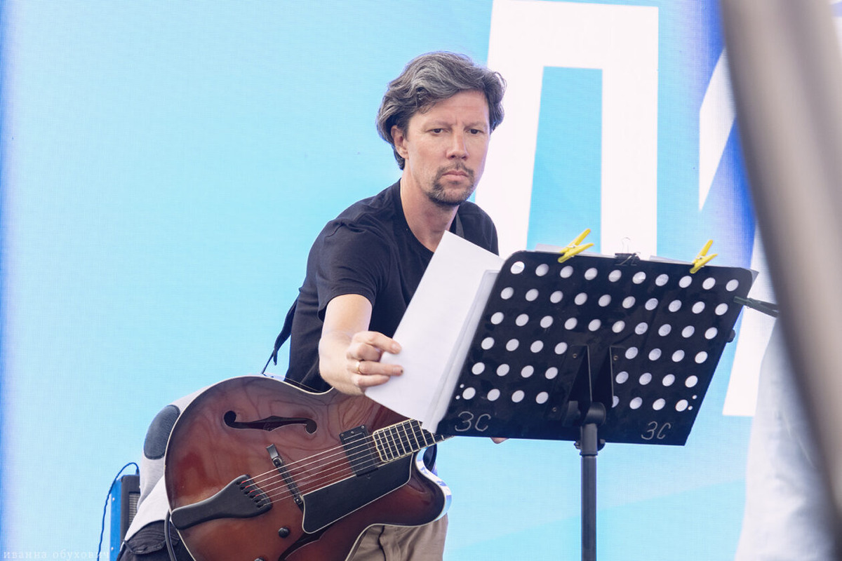 На фестивале «Ангара-джаз» в «Тальцах» (2025) 
Фото: Иванна Обухович/«Культура 38»