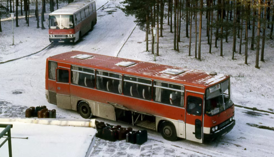 Советские водители оснащали Икарусы очками: для чего они это делали на самом деле?