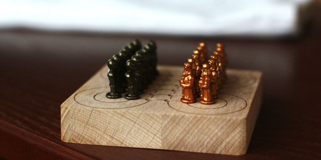 Это не мерч, это арт-объект: как игра в кабинете влияет на восприятие статуса компании