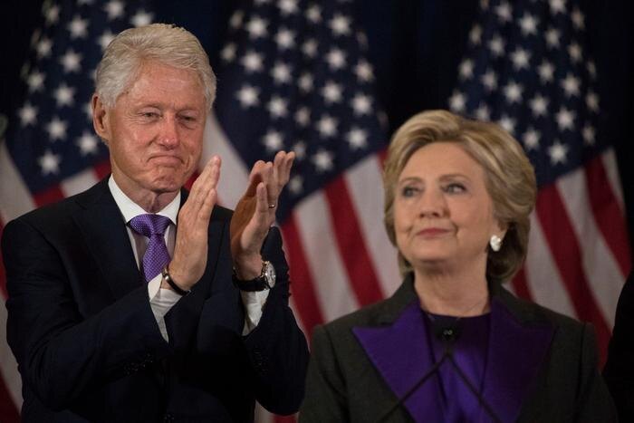 Билл и Хиллари Клинтон. Обложка © AP/TASS/Matt Rourke