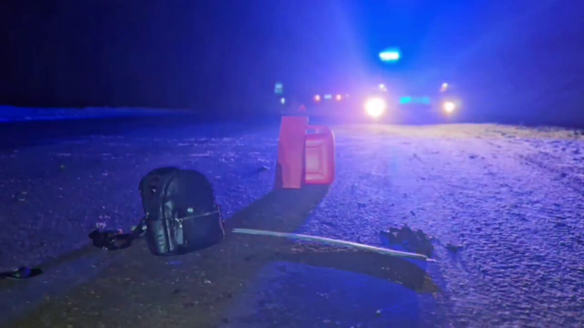     Внедорожник насмерть сбил женщину на трассе под Красноярском