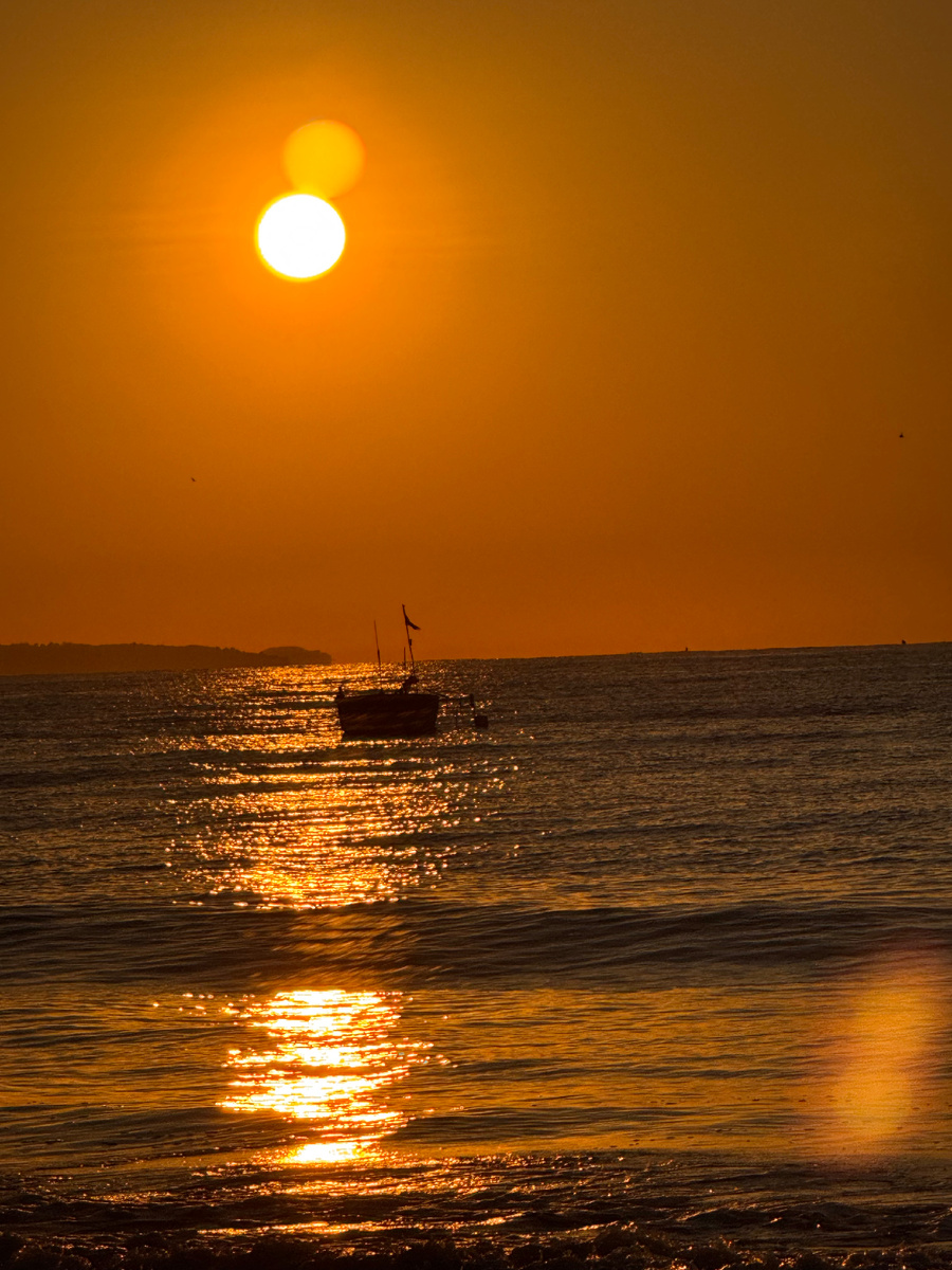 Рассвет в южно-китайском море