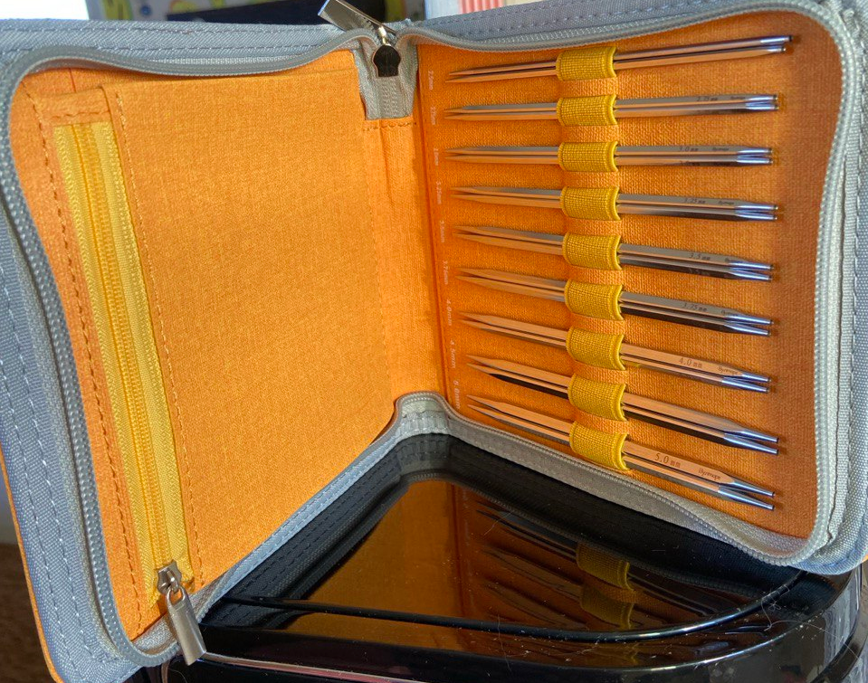 Чехол меня тоже радует.