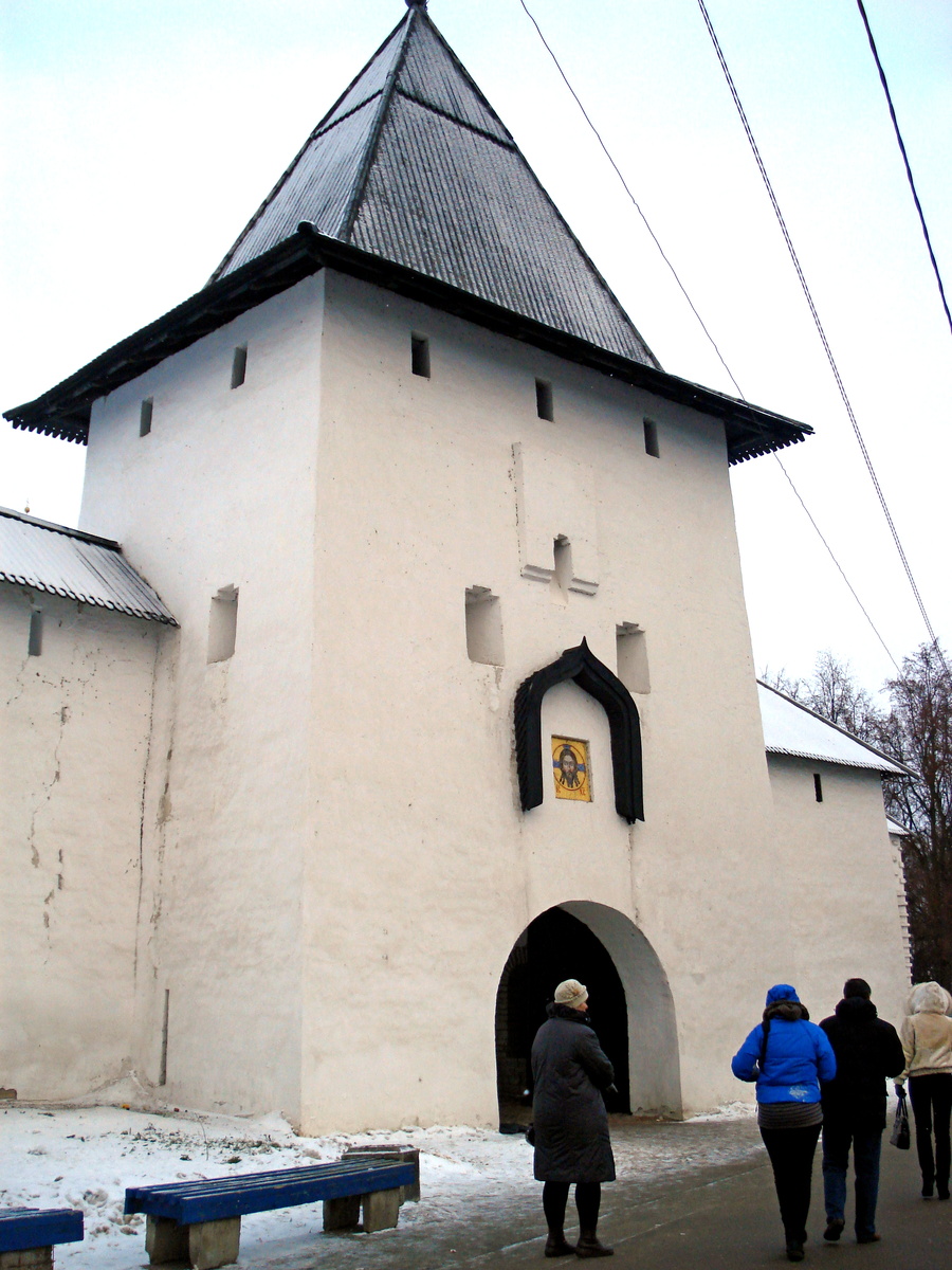 Входные ворота в Кром