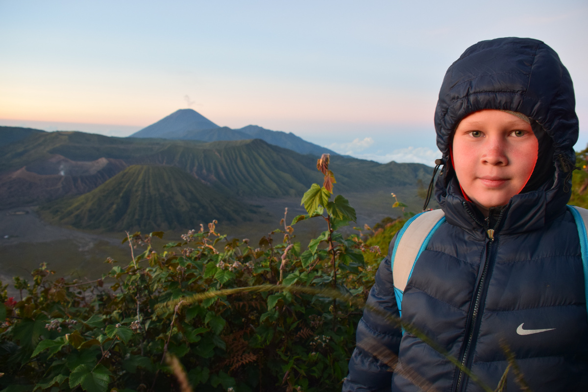 Встреча восхода Солнца на острове Ява - незабываемое зрелище (март 2018 года)